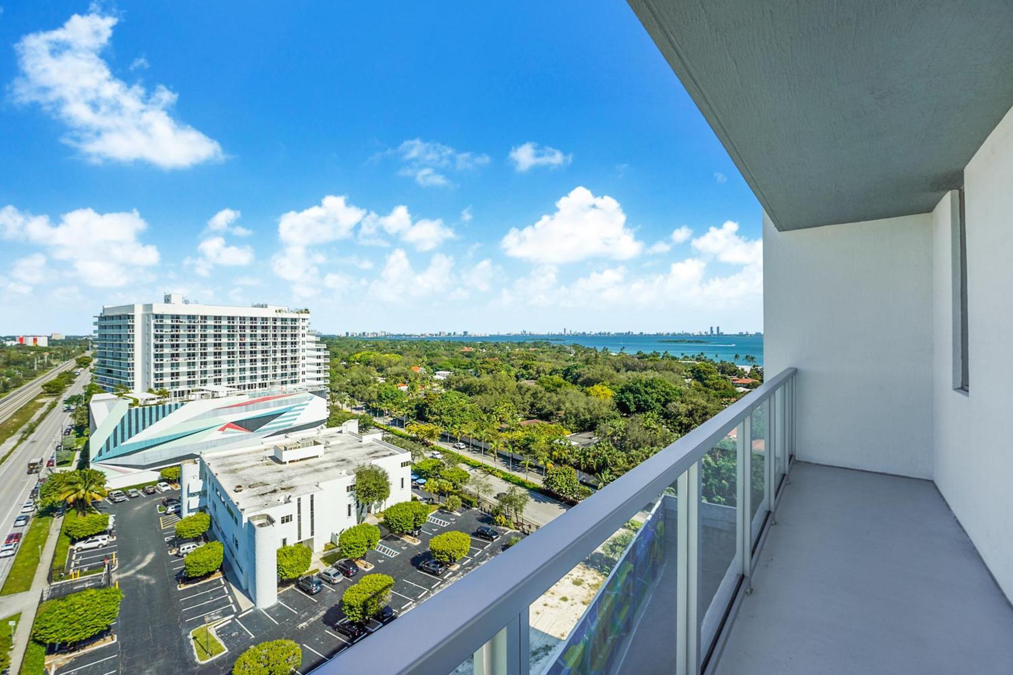 Quadro Residences By Ionica Miami Exteriör bild