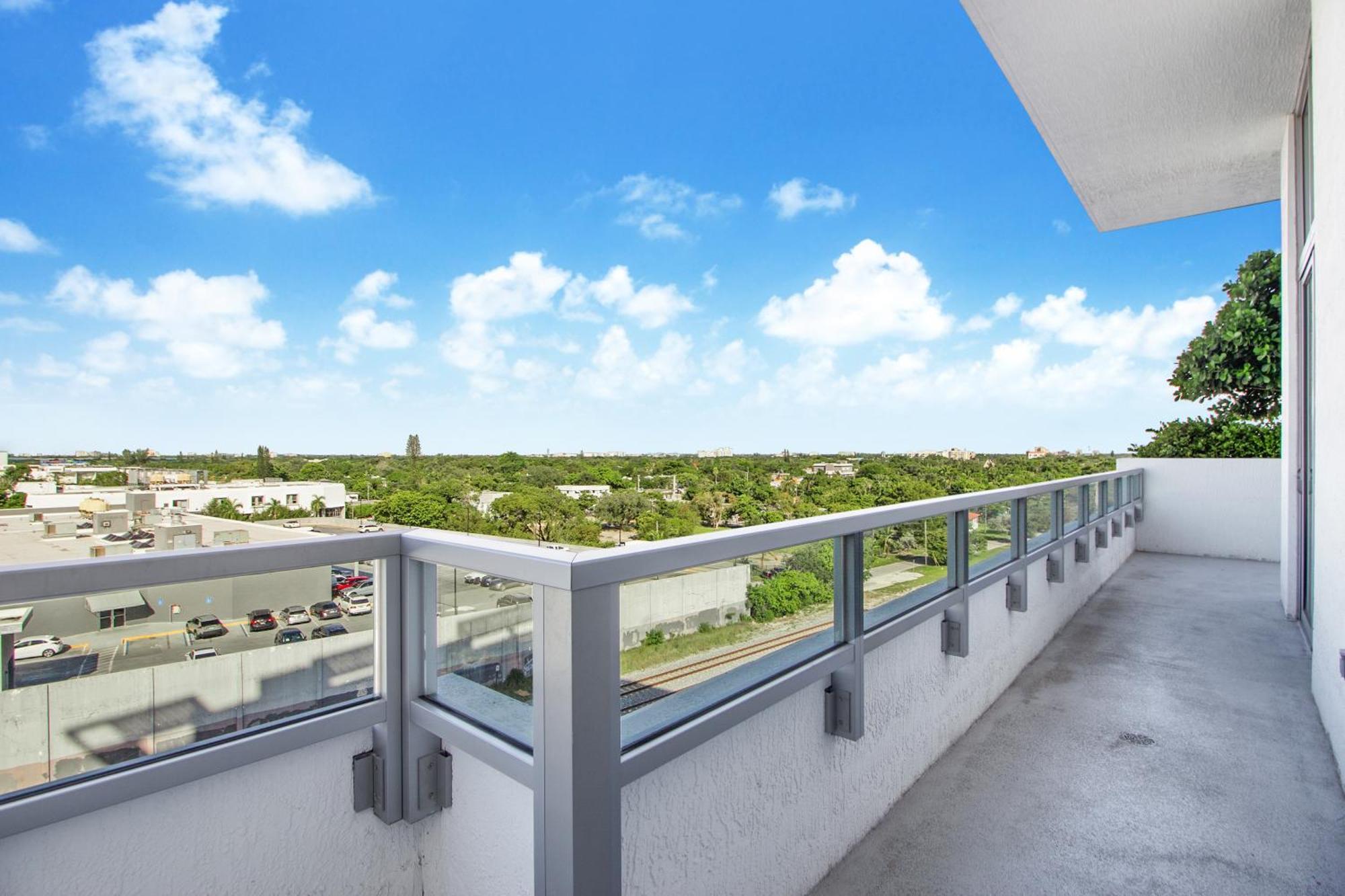 Quadro Residences By Ionica Miami Exteriör bild