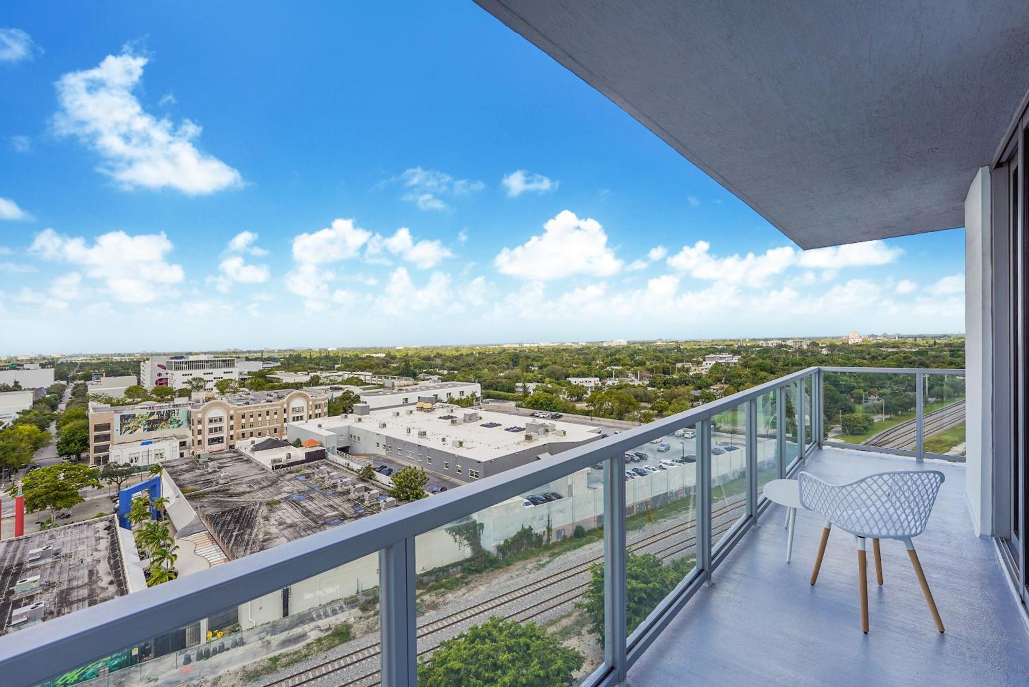 Quadro Residences By Ionica Miami Rum bild
