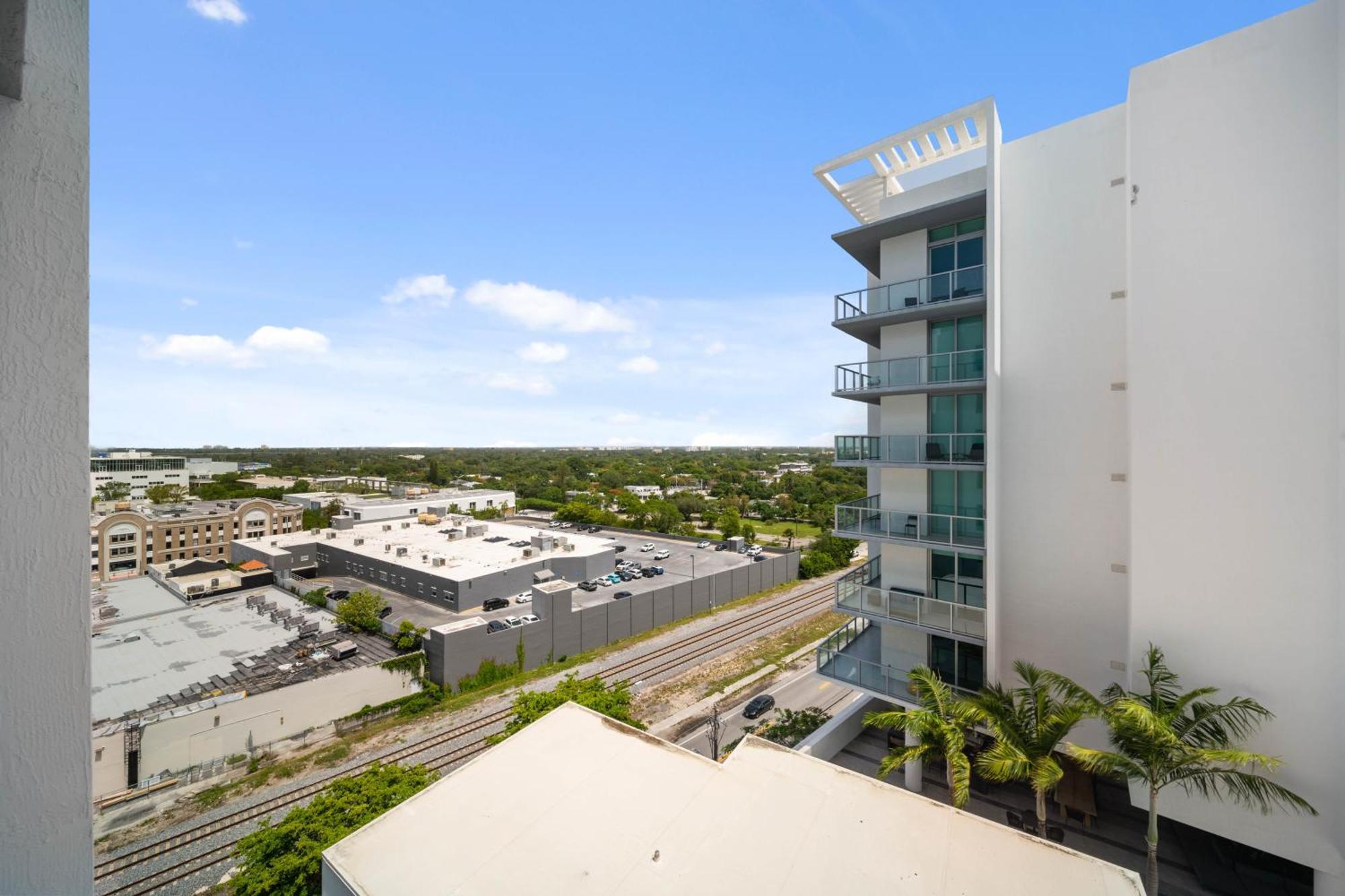 Quadro Residences By Ionica Miami Exteriör bild